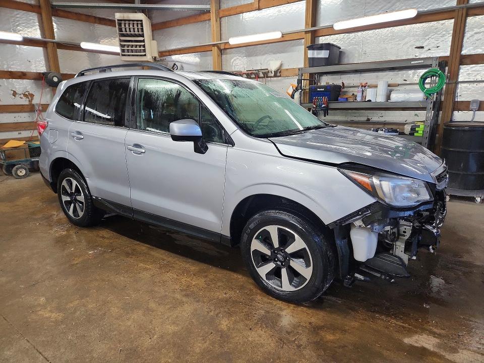 Продаж на аукціоні авто 2017 Subaru Forester, vin: JF2SJAJC1HH557759, номер лоту: 76584225