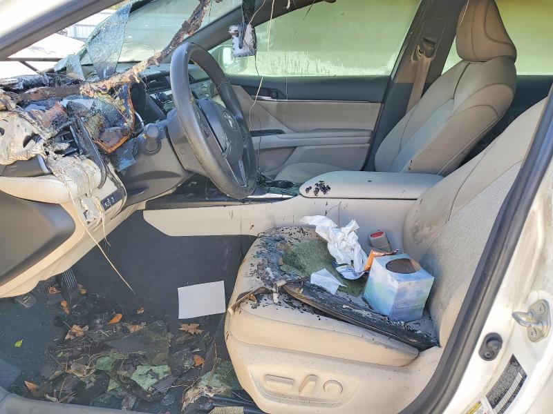78331415 :رقم المزاد ، 4T1B11HK1KU822430 vin ، 2019 Toyota Camry مزاد بيع