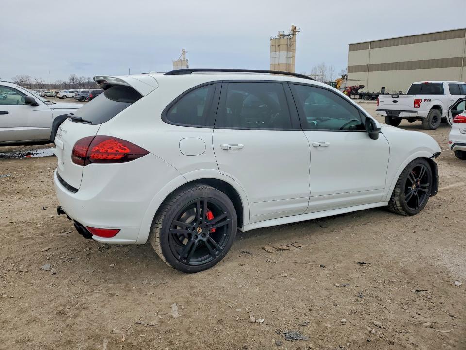 78077905 :رقم المزاد ، WP1AD2A25DLA71668 vin ، 2013 Porsche Cayenne مزاد بيع