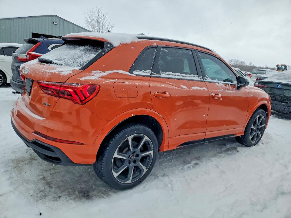 76350875 :رقم المزاد ، WA1EECF37R1035078 vin ، 2024 Audi Q3 مزاد بيع