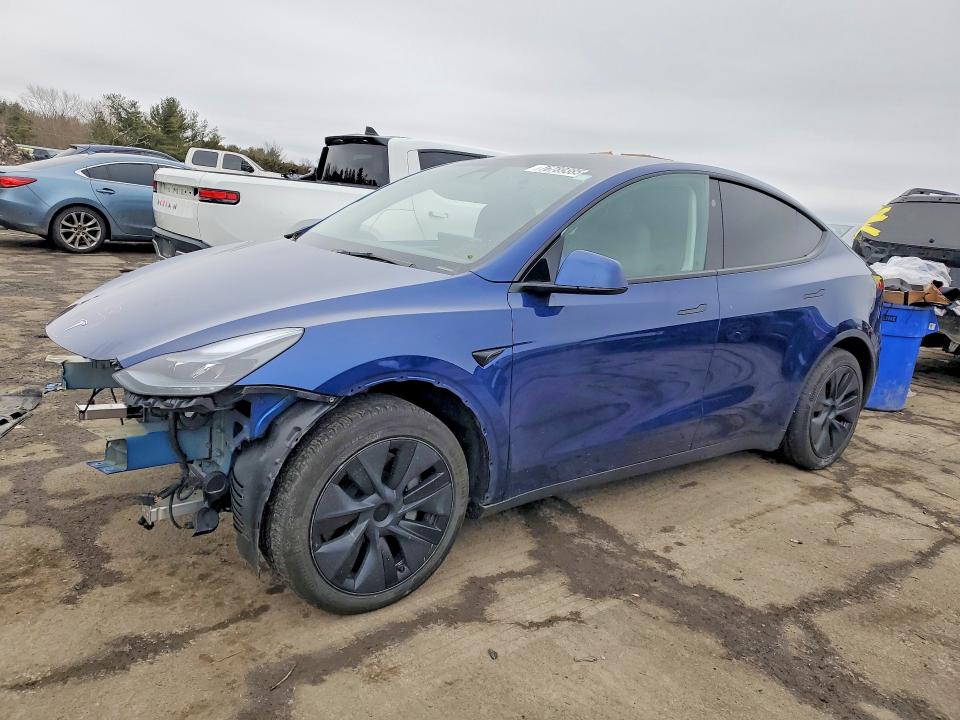 76789385 :رقم المزاد ، 7SAYGAEE2RF121977 vin ، 2024 Tesla Model Y مزاد بيع