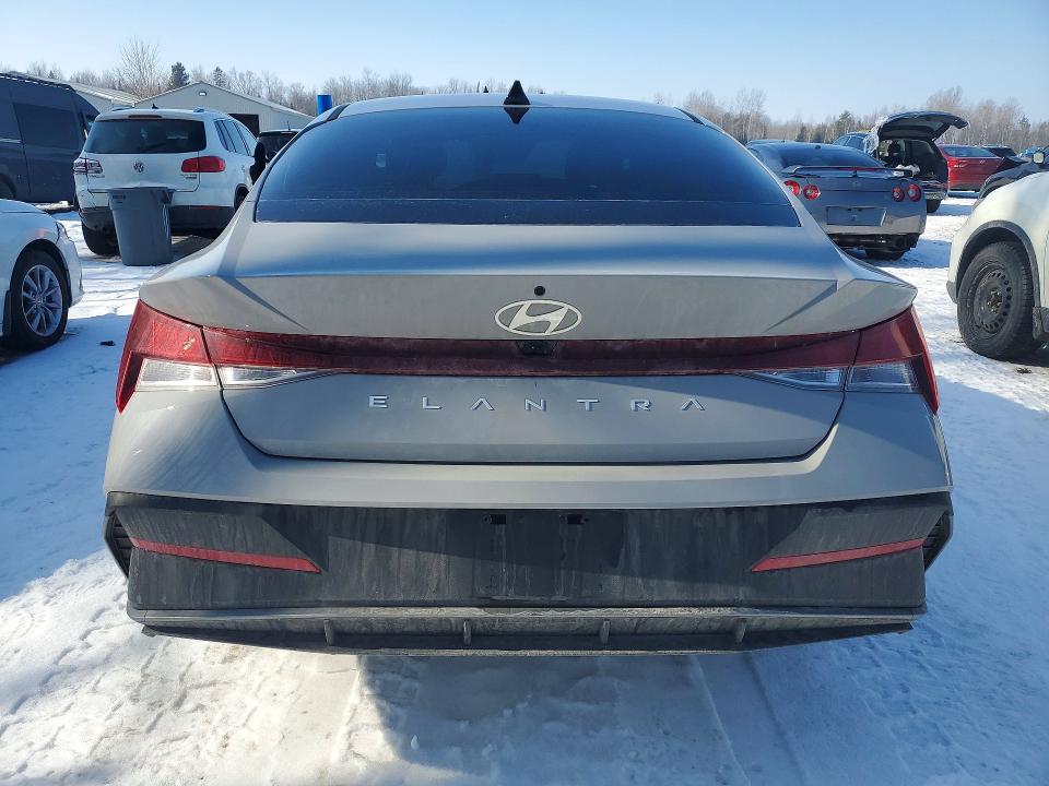 2025 Hyundai Elantra მანქანა იყიდება აუქციონზე, vin: KMHLM4DG3SU097511, აუქციონის ნომერი: 77562465