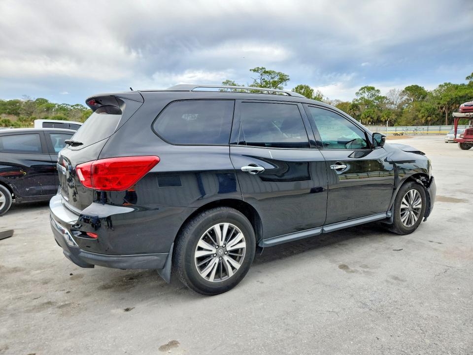 Продаж на аукціоні авто 2017 Nissan Pathfinder, vin: 5N1DR2MN8HC679062, номер лоту: 76518545