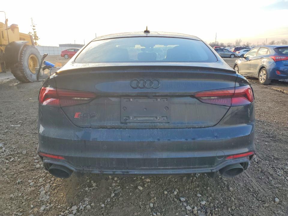 77571375 :رقم المزاد ، WUABWCF57KA902706 vin ، 2019 Audi Rs5 مزاد بيع