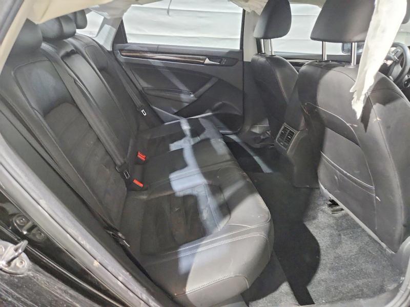 2015 Volkswagen Passat მანქანა იყიდება აუქციონზე, vin: 1VWCV7A33FC008646, აუქციონის ნომერი: 77224855