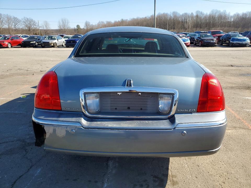 50386056 :رقم المزاد ، 1LNHM81WX3Y646396 vin ، 1995 Lincoln Town Car مزاد بيع