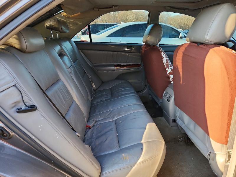 75984305 :رقم المزاد ، 4T1BE30K73U672322 vin ، 2003 Toyota Camry مزاد بيع