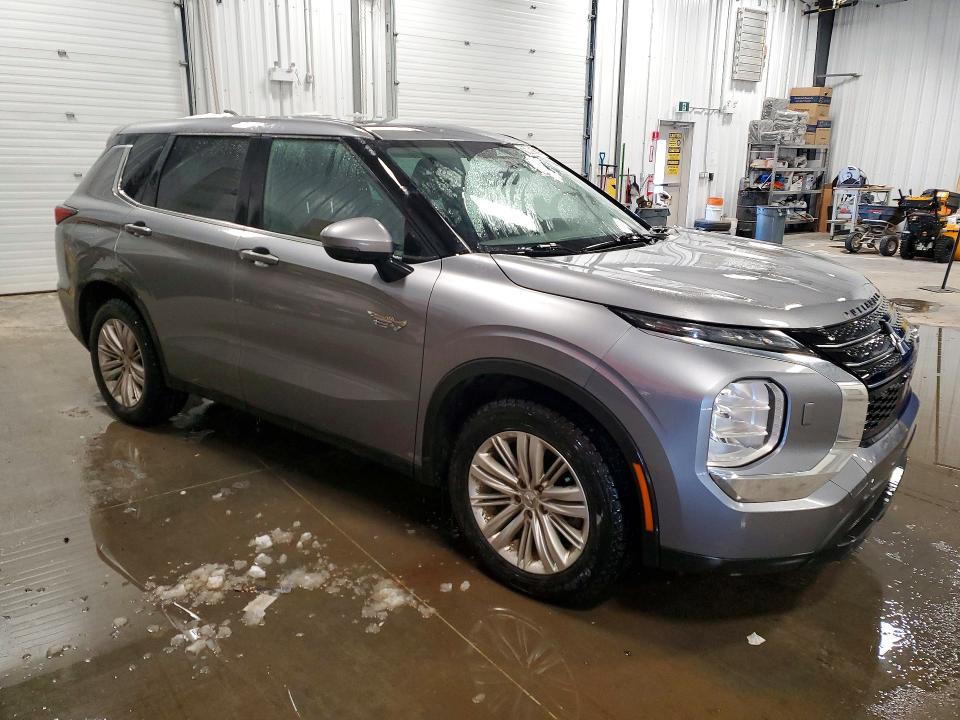 Продажа на аукционе авто 2023 Mitsubishi Outlander, vin: JA4T5TA9XPZ612087, номер лота: 76485165