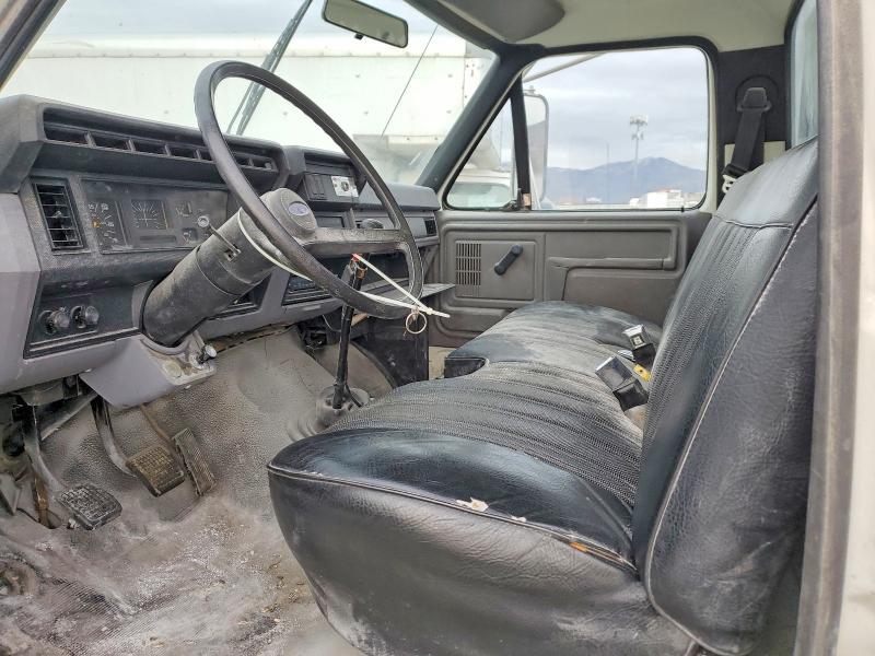76546625 :رقم المزاد ، 1FDNF70J5SVA04083 vin ، 1995 Ford F700 مزاد بيع
