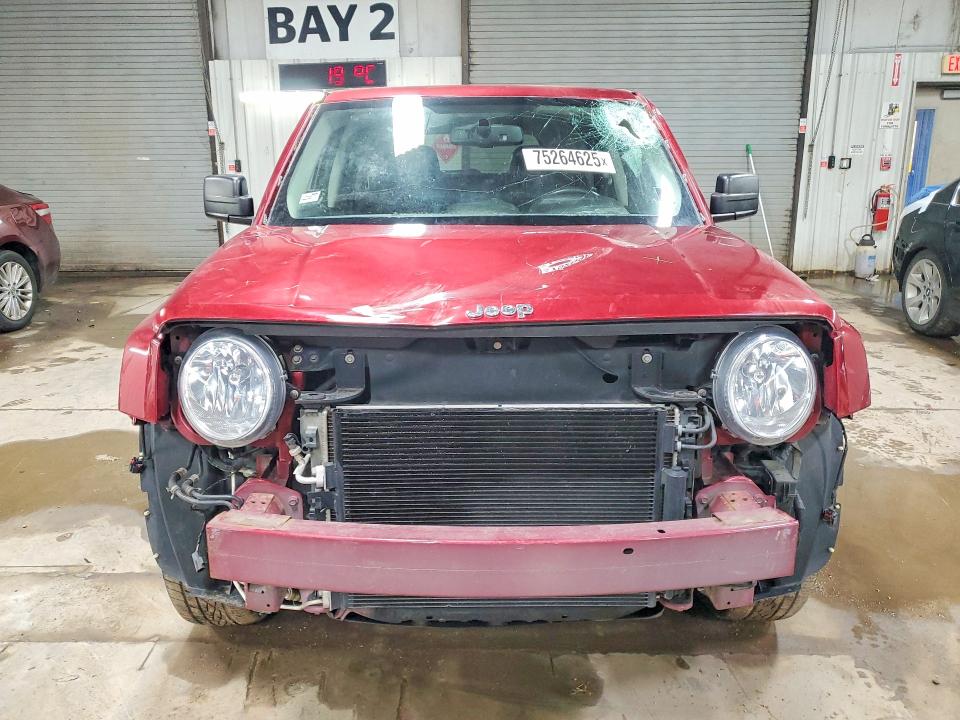 75264625 :رقم المزاد ، 1C4NJRFB1HD114495 vin ، 2017 Jeep Patriot مزاد بيع