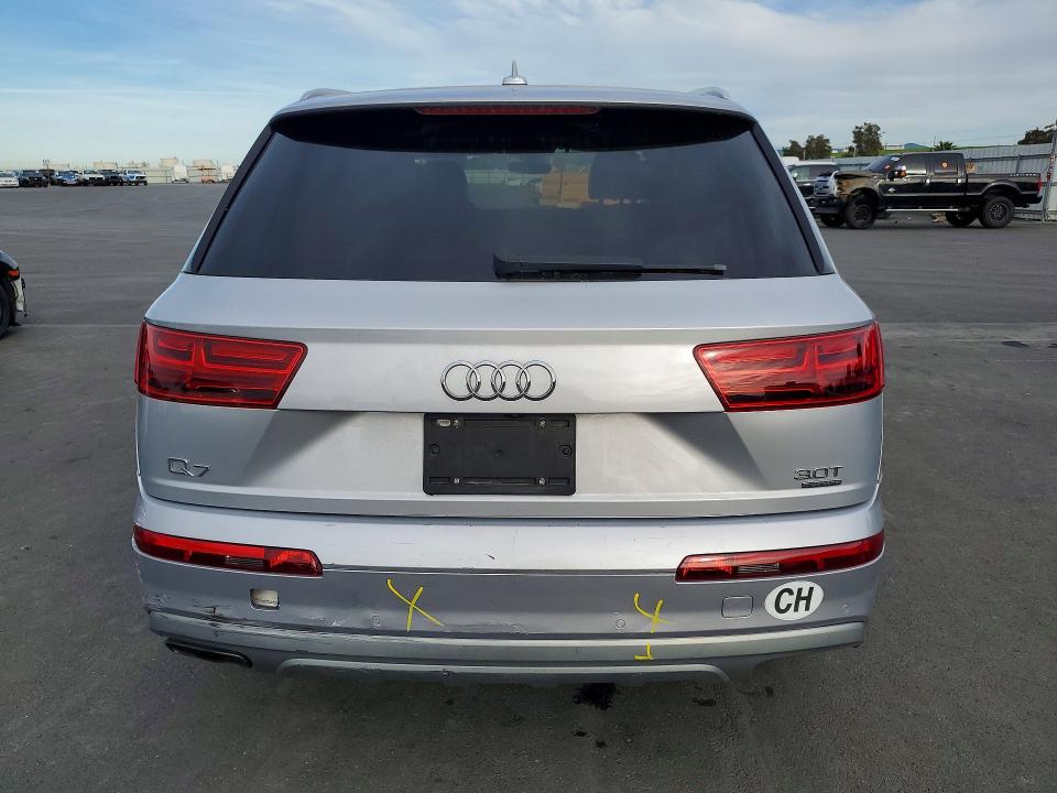 Продажа на аукционе авто 2017 Audi Q7, vin: WA1AAAF75HD004023, номер лота: 77812085