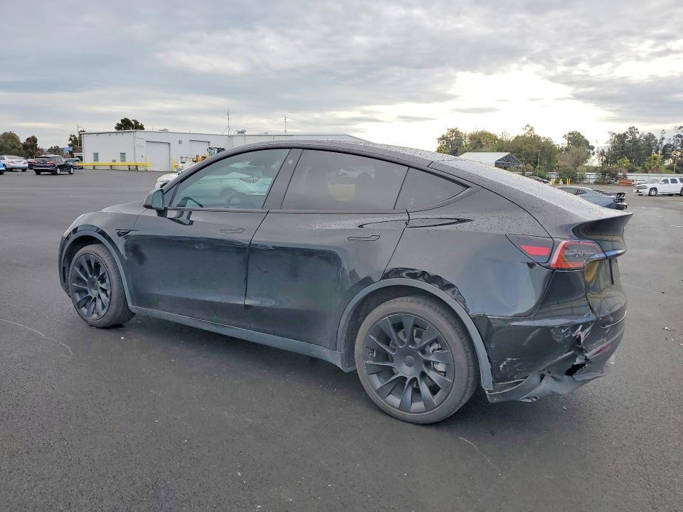 78514435 :رقم المزاد ، 7SAYGDEE5NF506414 vin ، 2022 Tesla Model Y مزاد بيع