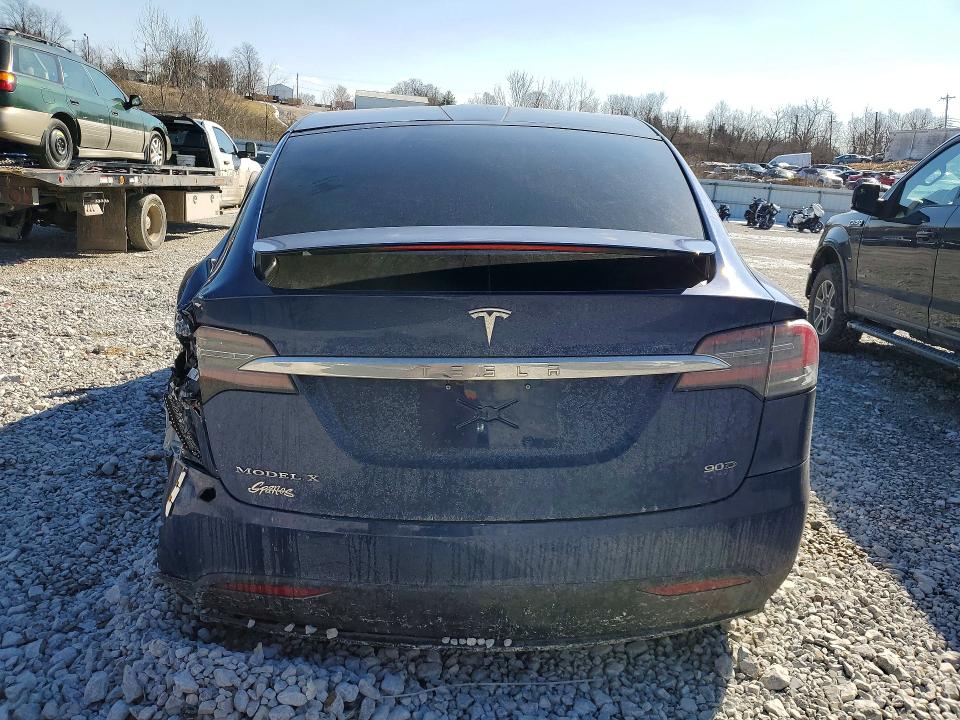Продажа на аукционе авто 2016 Tesla Model X, vin: 5YJXCAE20GF006088, номер лота: 77681155