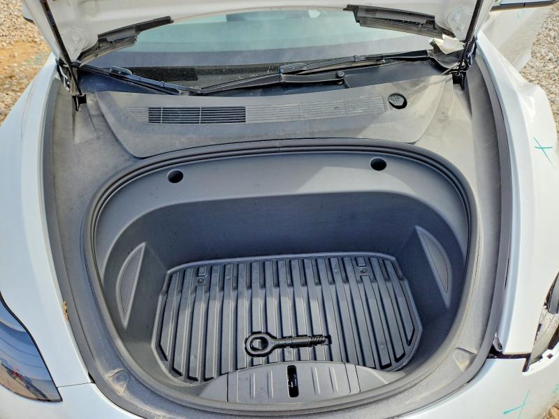 Продажа на аукционе авто 2023 Tesla Model 3, vin: 5YJ3E1EA0PF565530, номер лота: 76549755
