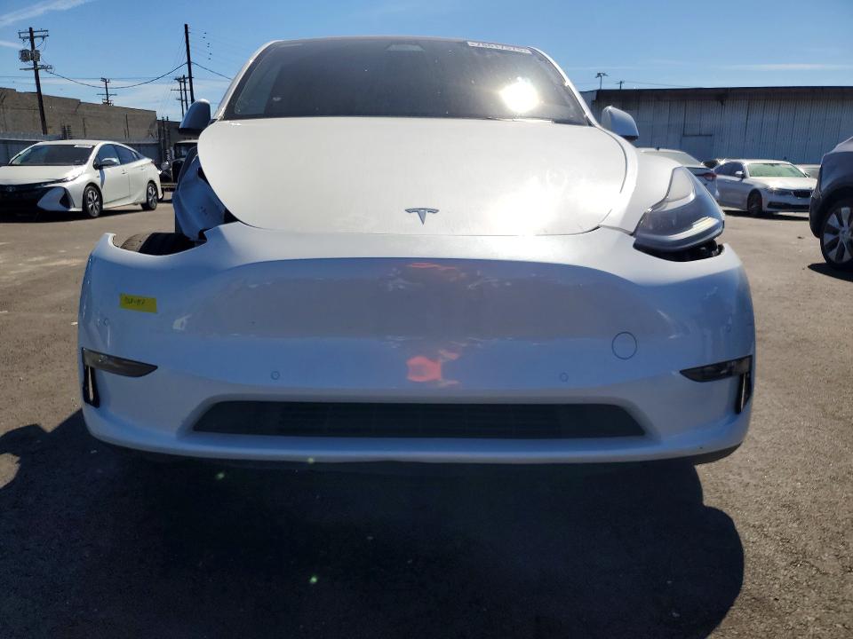 78617575 :رقم المزاد ، 7SAYGDEE2NF560401 vin ، 2022 Tesla Model Y مزاد بيع