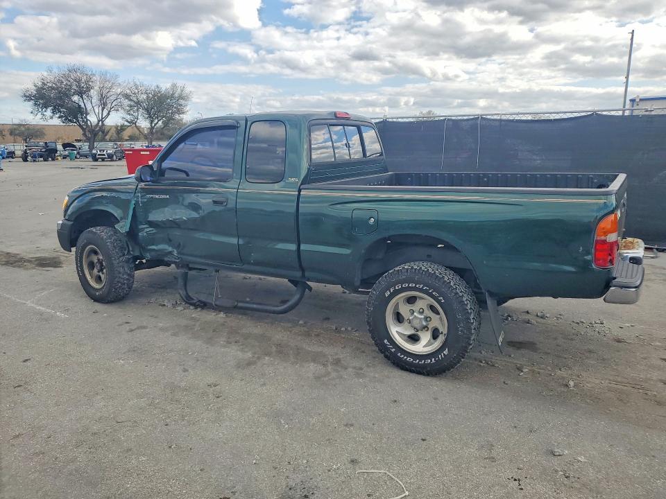 76588575 :رقم المزاد ، 4TAWM72N3YZ594649 vin ، 2000 Toyota Tacoma مزاد بيع
