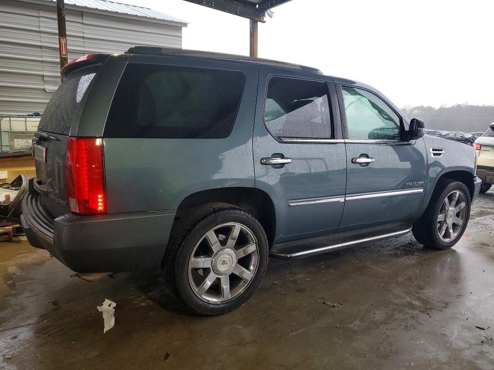 Продажа на аукционе авто 2010 Cadillac Escalade, vin: 1GYUKBEF8AR197348, номер лота: 79193345