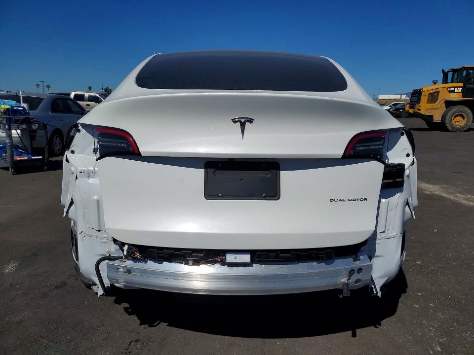 78617575 :رقم المزاد ، 7SAYGDEE2NF560401 vin ، 2022 Tesla Model Y مزاد بيع