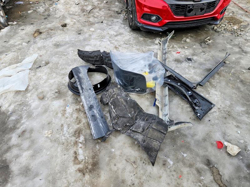 Продажа на аукционе авто 2025 Volvo Xc40, vin: YV4L12UM0S2531450, номер лота: 76755675