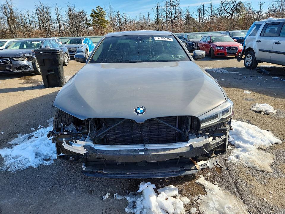 2021 Bmw 530 მანქანა იყიდება აუქციონზე, vin: WBA13BJ07MWX05027, აუქციონის ნომერი: 76569545