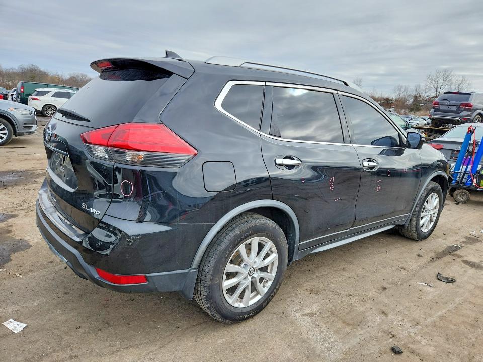 Auction sale of the 2017 Nissan Rogue, vin: JN8AT2MV1HW279713, lot number: 78260055