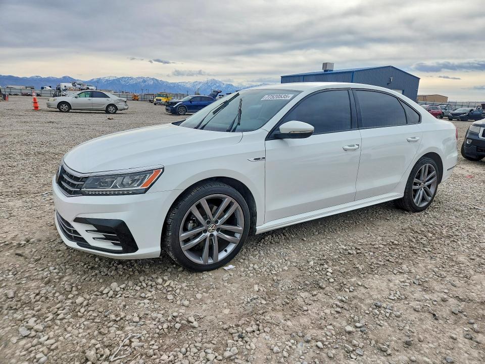 Продаж на аукціоні авто 2018 Volkswagen Passat, vin: 1VWAA7A32JC008858, номер лоту: 77520535