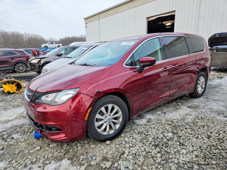 Продаж на аукціоні авто 2017 Chrysler Pacifica, vin: 2C4RC1DGXHR588972, номер лоту: 77406665
