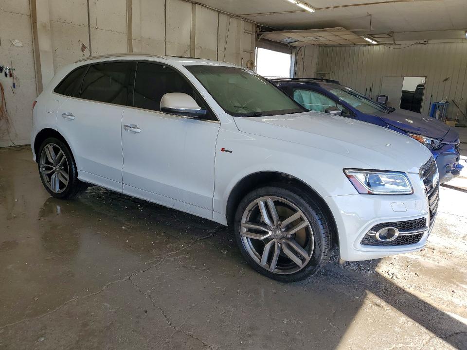 Продажа на аукционе авто 2015 Audi Sq5, vin: WA1CGAFP9FA032283, номер лота: 78324135