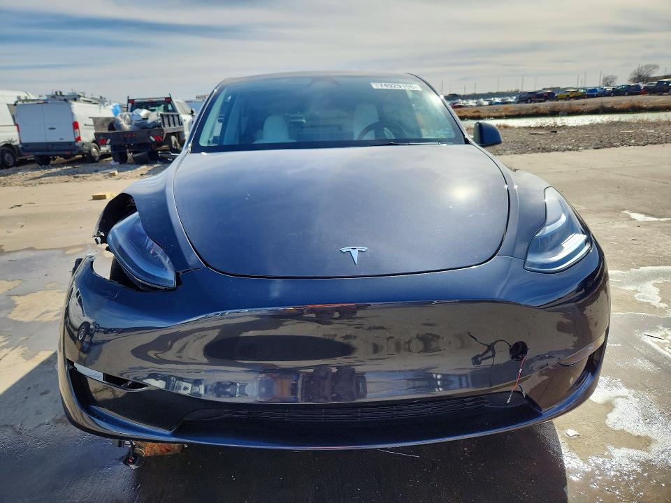 74929105 :رقم المزاد ، 7SAYGAEE9RF166768 vin ، 2024 Tesla Model Y مزاد بيع