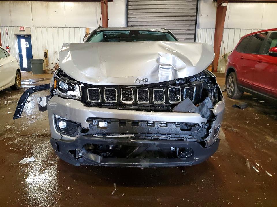 Продаж на аукціоні авто 2018 Jeep Compass, vin: 3C4NJDBB5JT454662, номер лоту: 77220855