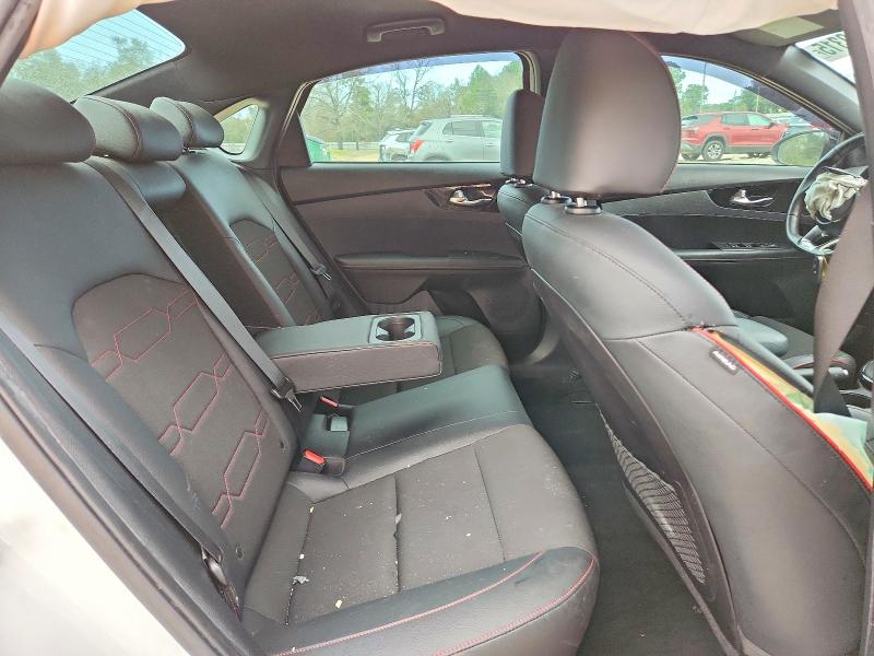 2021 Kia Forte მანქანა იყიდება აუქციონზე, vin: 3KPF44AC7ME354268, აუქციონის ნომერი: 76989315