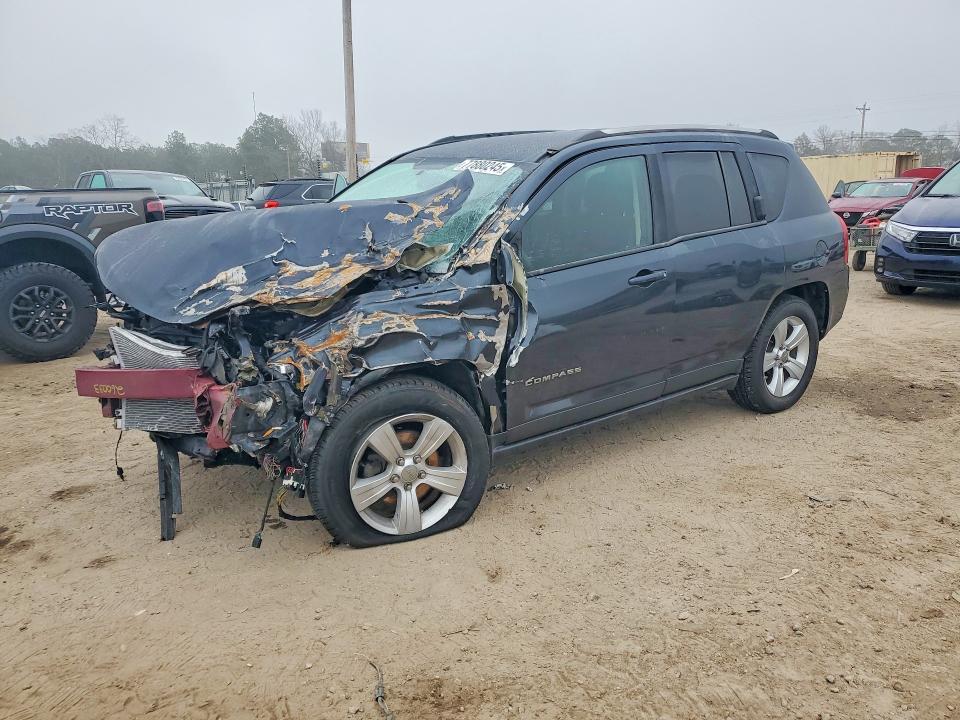 Auction sale of the 2015 Jeep Compass, vin: 1C4NJCBB7FD152586, lot number: 77880245