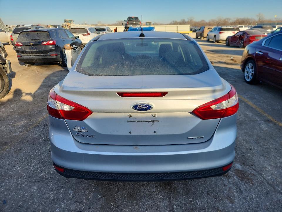 2013 Ford Focus მანქანა იყიდება აუქციონზე, vin: 1FADP3E2XDL226629, აუქციონის ნომერი: 74480915