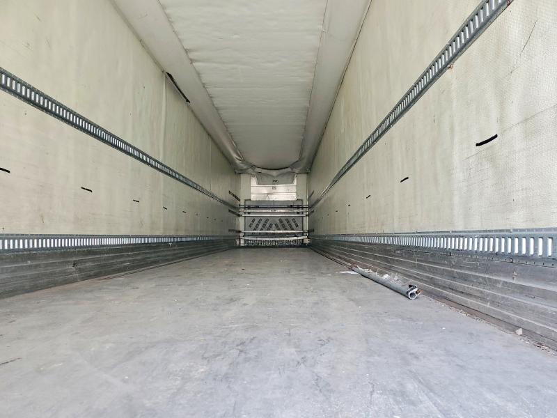 77475495 :رقم المزاد ، 1UYVS25328U464203 vin ، 2008 Utility Trailer مزاد بيع