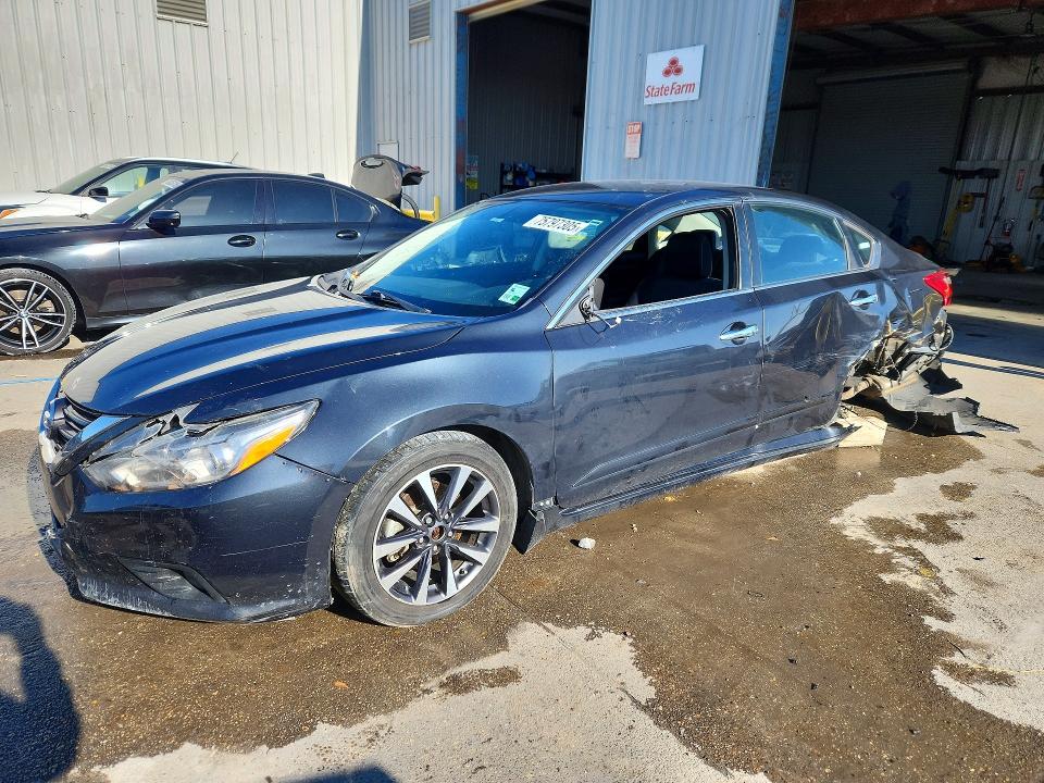 2016 Nissan Altima მანქანა იყიდება აუქციონზე, vin: 1N4AL3AP7GC143986, აუქციონის ნომერი: 75797305