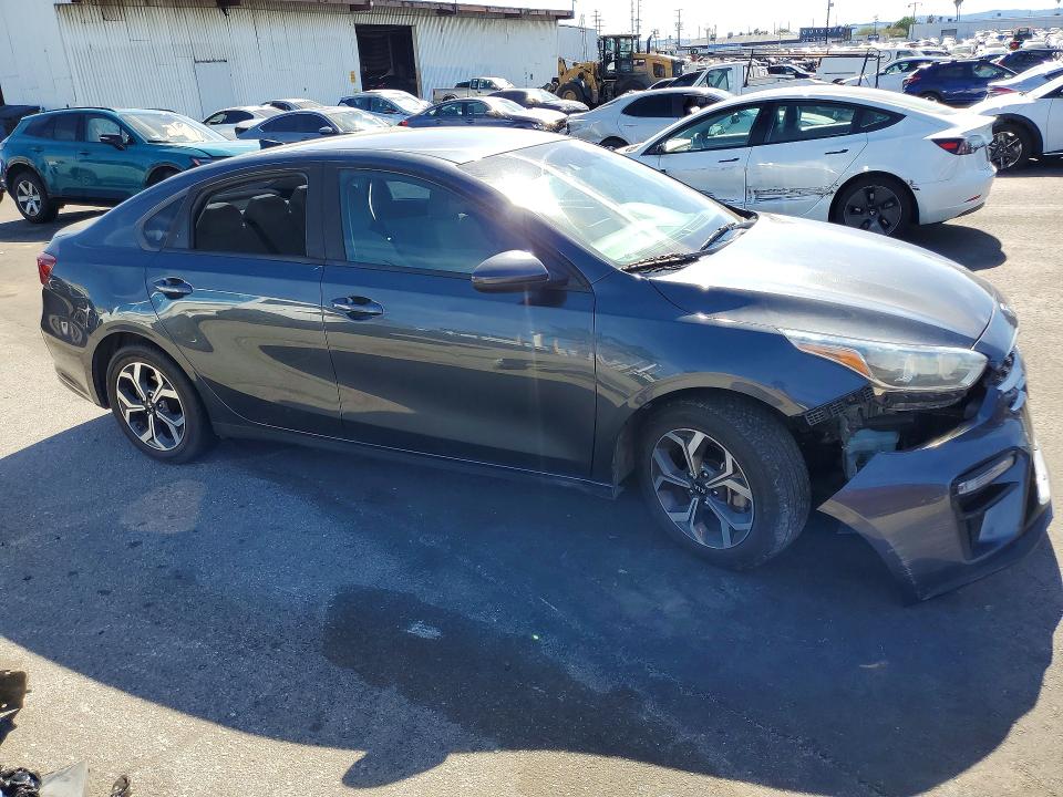 2019 Kia Forte მანქანა იყიდება აუქციონზე, vin: 3KPF24AD3KE028432, აუქციონის ნომერი: 79311265