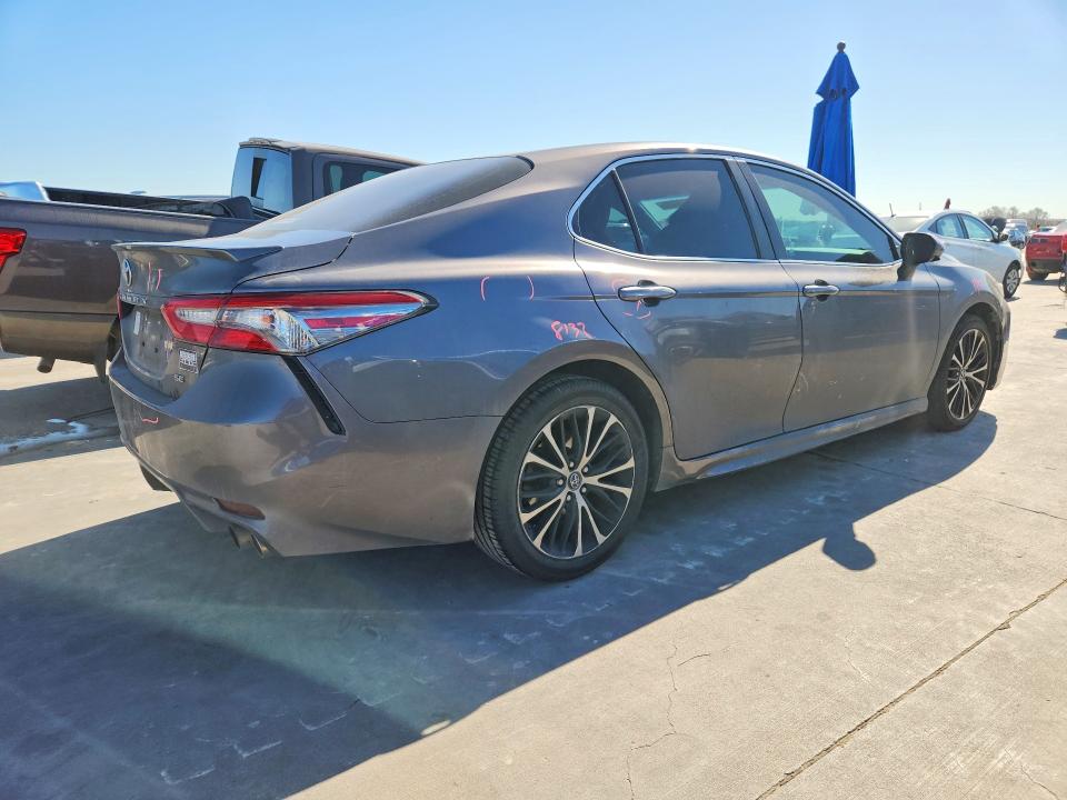 Aukcja sprzedaży 2018 Toyota Camry, vin: 4T1B11HK0JU130593, numer aukcji: 75700095