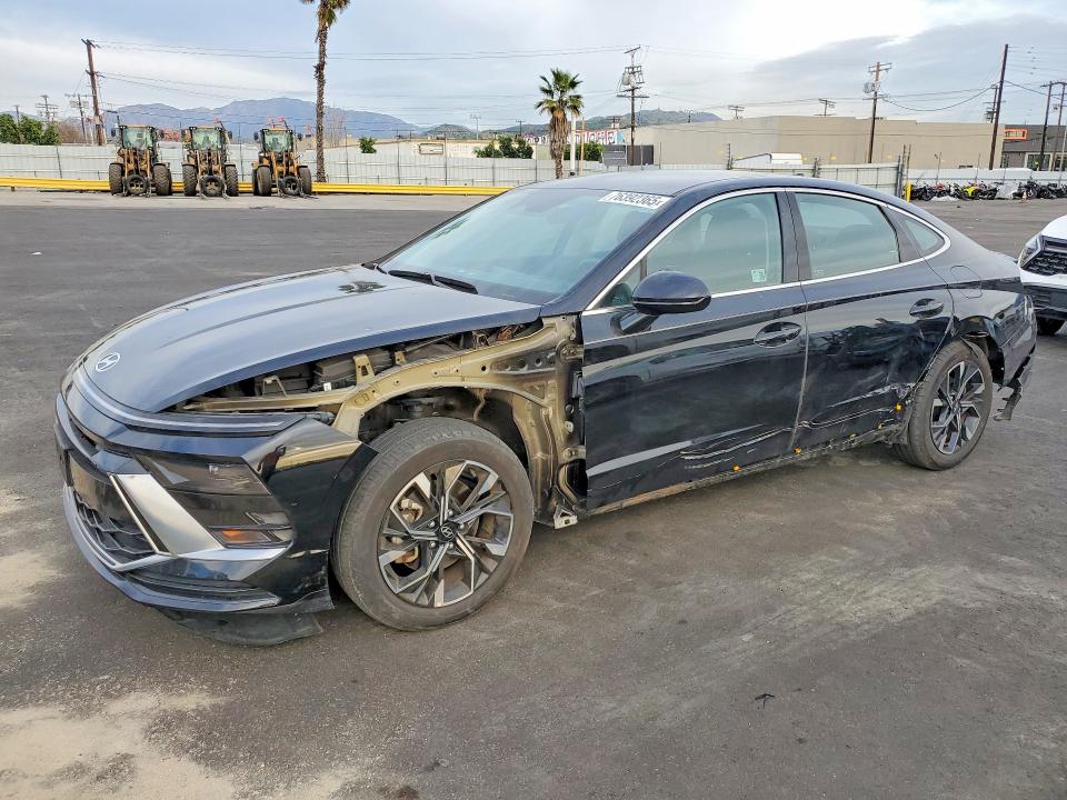 Продажа на аукционе авто 2024 Hyundai Sonata, vin: KMHL64JA5RA381180, номер лота: 76392365