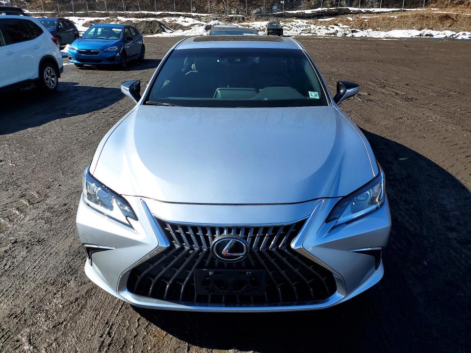 77805305 :رقم المزاد ، 58ADZ1B15PU156741 vin ، 2023 Lexus Es 350 مزاد بيع