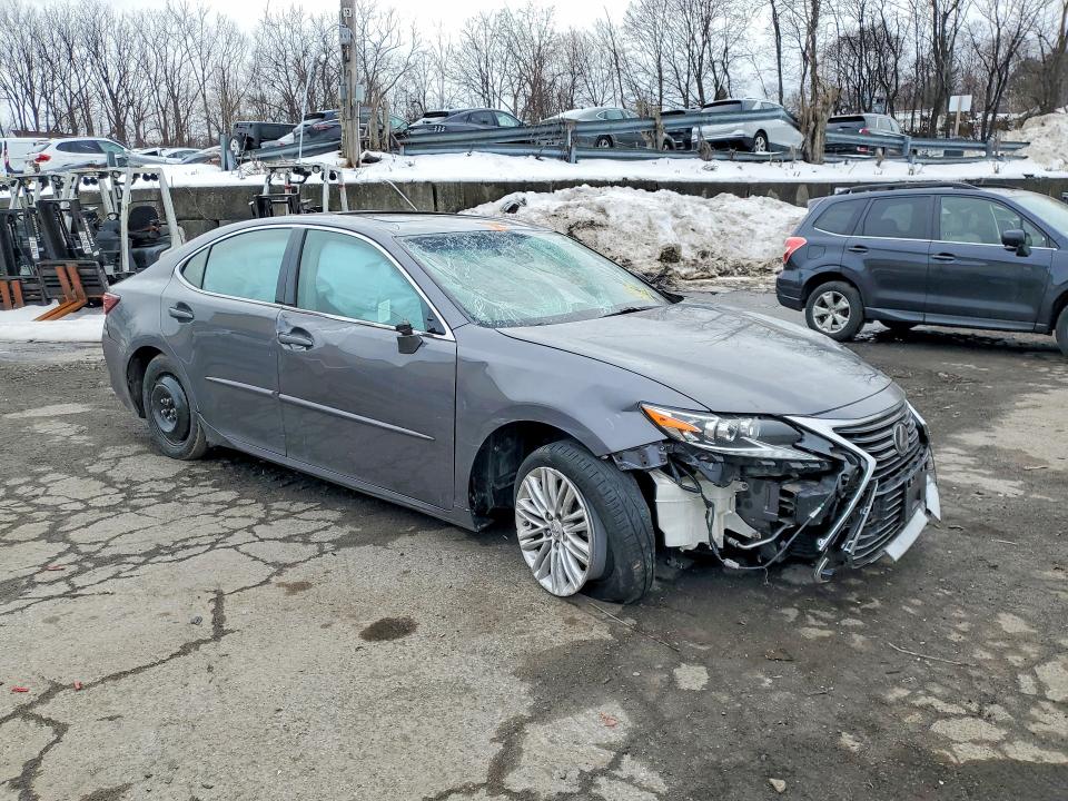 53222206 :رقم المزاد ، 58ABK1GG2HU066215 vin ، 2017 Lexus Es مزاد بيع