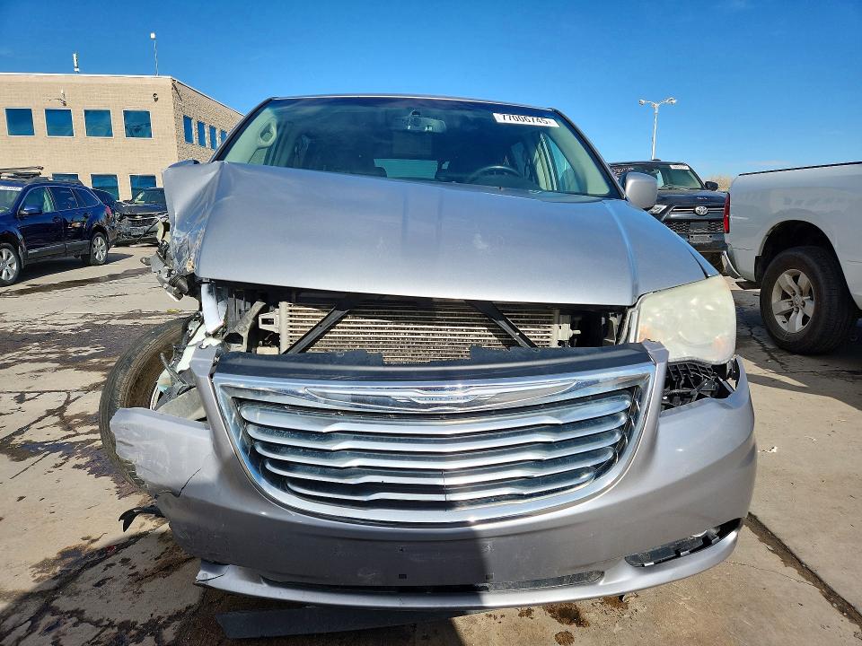 77006745 :رقم المزاد ، 2C4RC1BG6ER409910 vin ، 2014 Chrysler Town & Country مزاد بيع