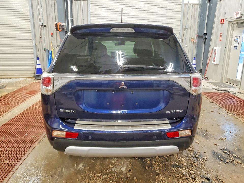 77928675 :رقم المزاد ، JA4AZ3A39FZ010027 vin ، 2015 Mitsubishi Outlander مزاد بيع