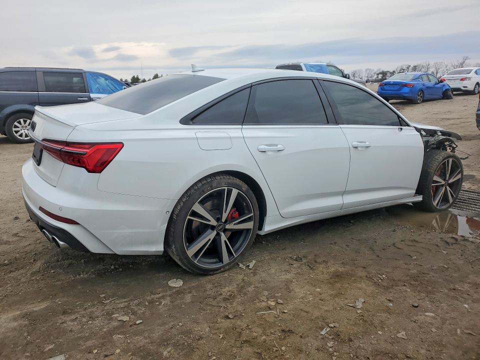 Продаж на аукціоні авто 2022 Audi S6, vin: WAUFFBF2XNN053809, номер лоту: 77836645