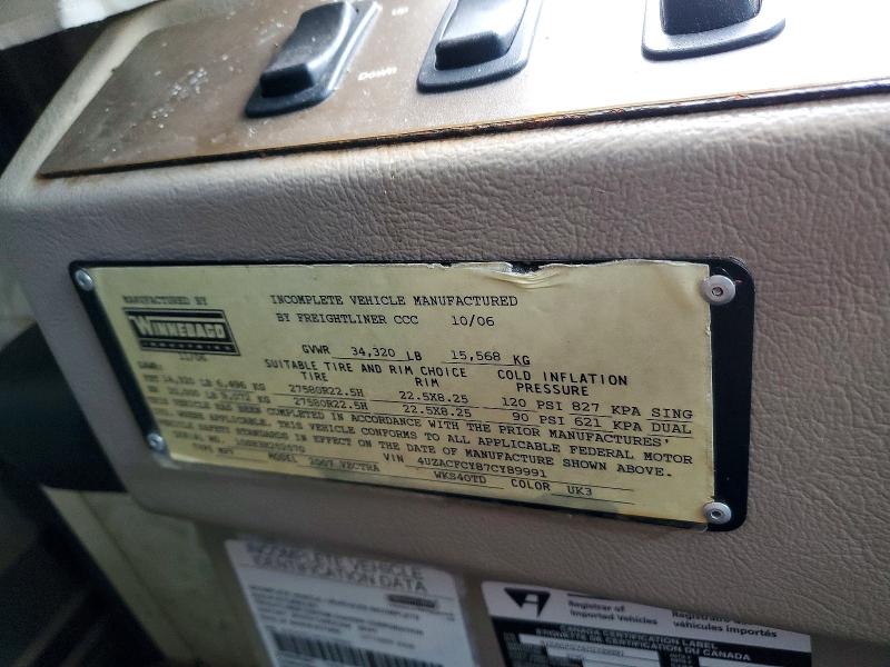 78912025 :رقم المزاد ، 4UZACFCY87CY89991 vin ، 2007 Freigliner Chassis Xc مزاد بيع