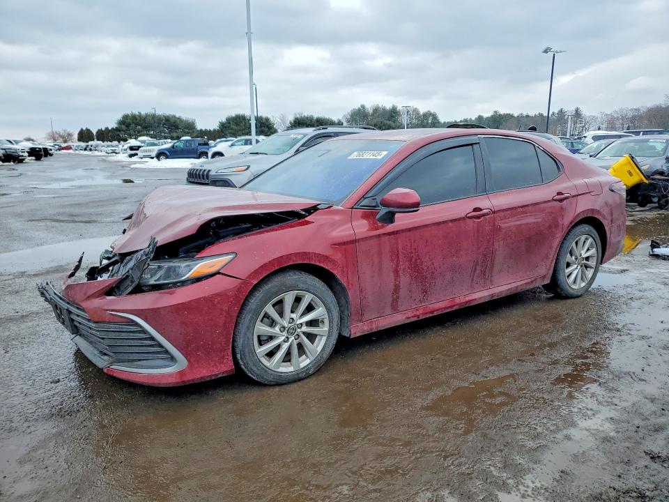 Auction sale of the 2021 Toyota Camry, vin: 4T1C11AK1MU556019, lot number: 76821145
