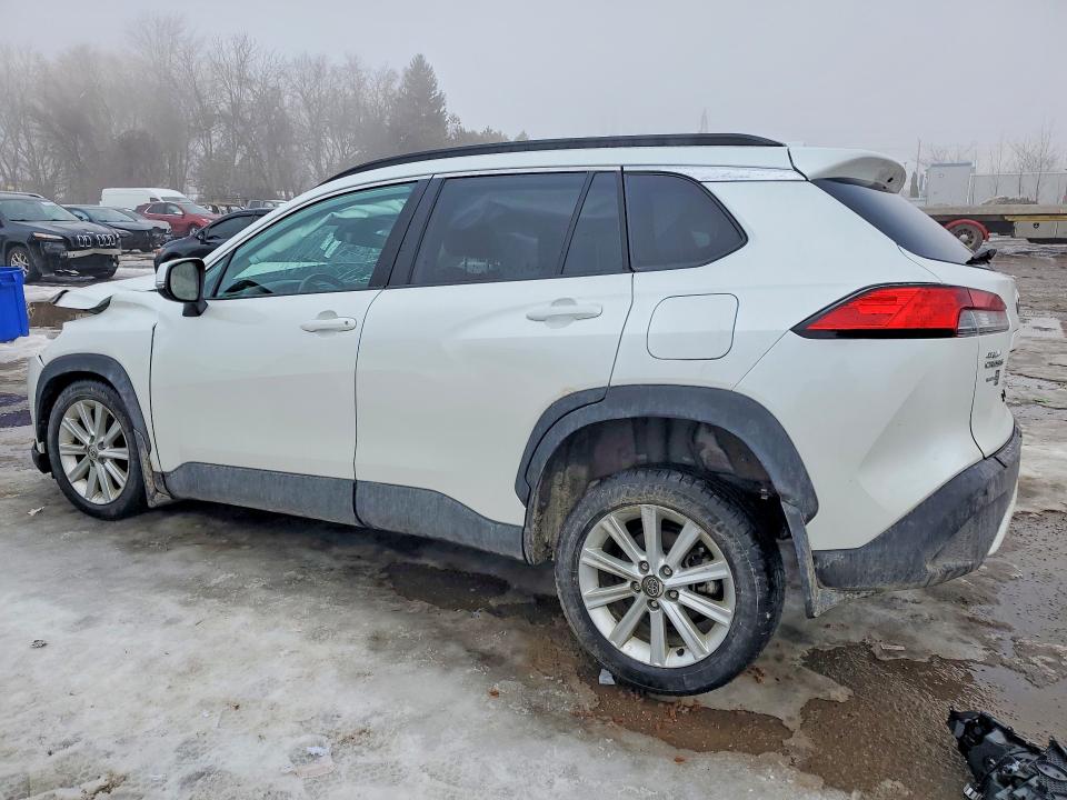 77107455 :رقم المزاد ، 7MUDAABG0RV097005 vin ، 2024 Toyota Corolla Cross مزاد بيع