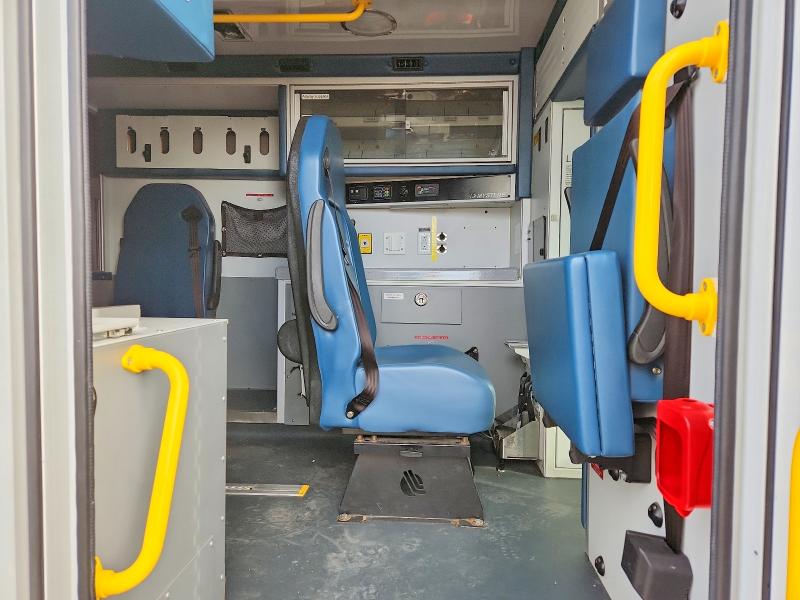 76557215 :رقم المزاد ، 1GB3GSCG4K1243518 vin ، 2019 Chevrolet 3500 E/c I مزاد بيع