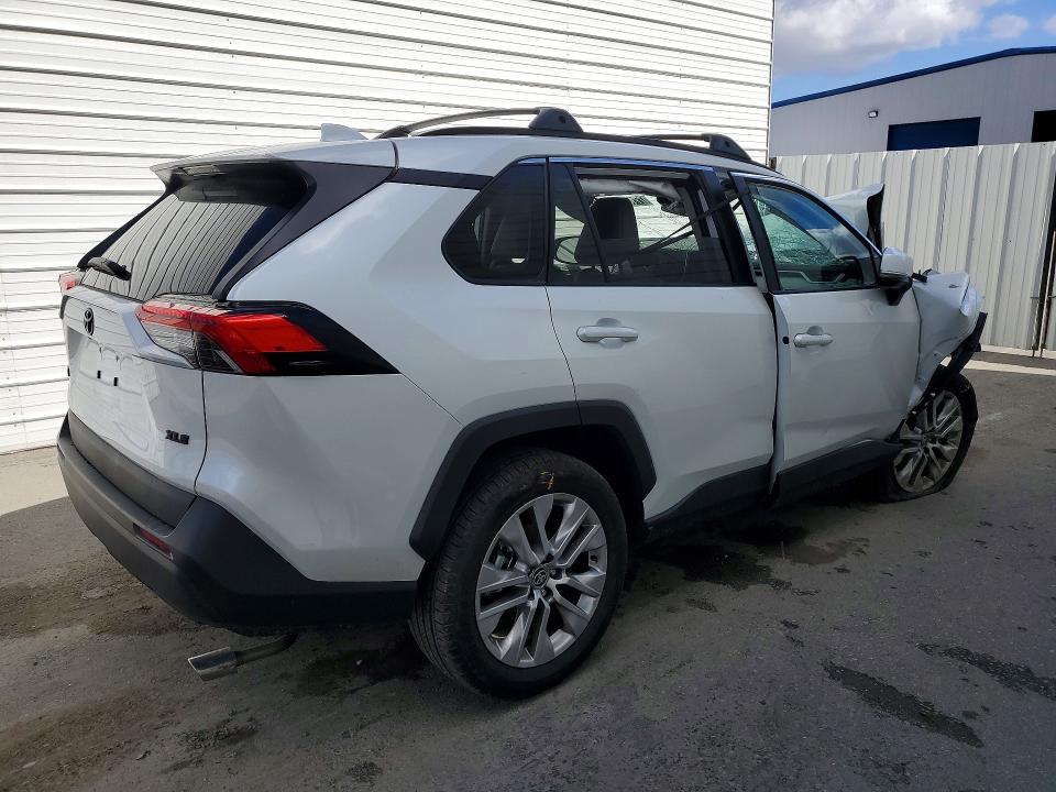 Продажа на аукционе авто 2025 Toyota Rav4, vin: 2T3C1RFV9SW416855, номер лота: 77105195