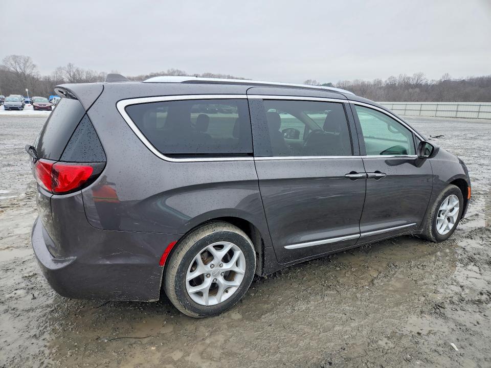 Продажа на аукционе авто 2018 Chrysler Pacifica, vin: 2C4RC1BG1JR114370, номер лота: 75149605