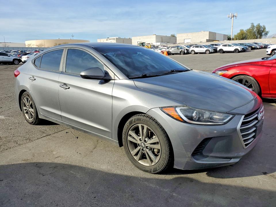 78496675 :رقم المزاد ، 5NPD84LFXJH328600 vin ، 2018 Hyundai Elantra مزاد بيع